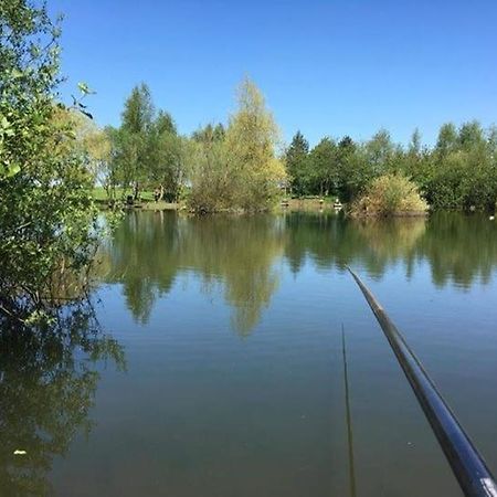Elton Barn Fishery & Retreat Nottingham Exterior foto